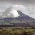 Mayon Volcano: Witnessing the Majesty of Luzon's Active Wonder