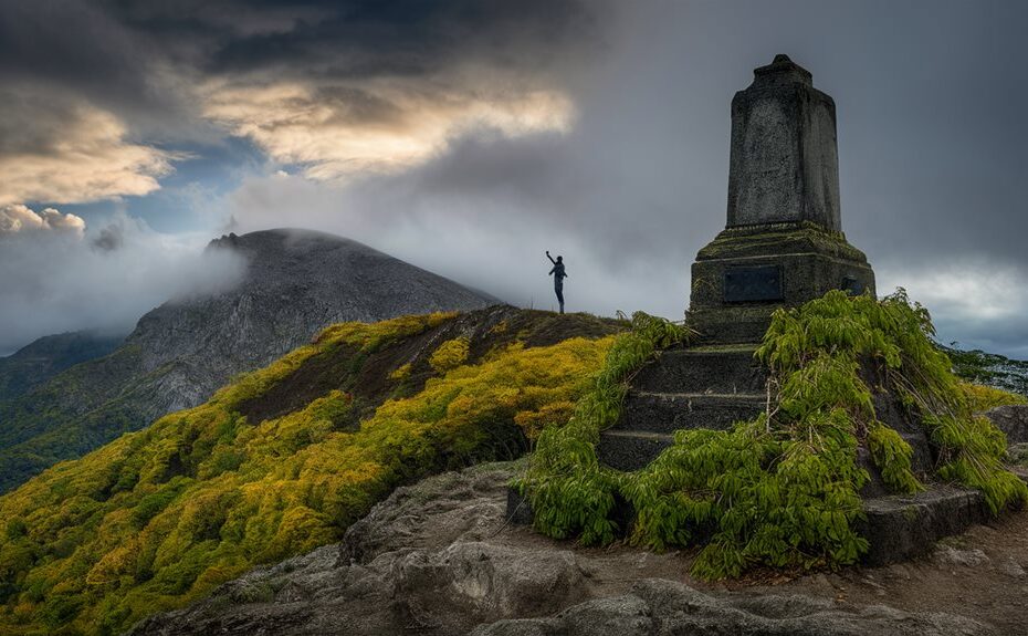 hiking mount apo guide